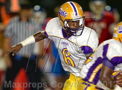 Thumbnail 3 in Los Alamitos vs. Lynwood photogallery.