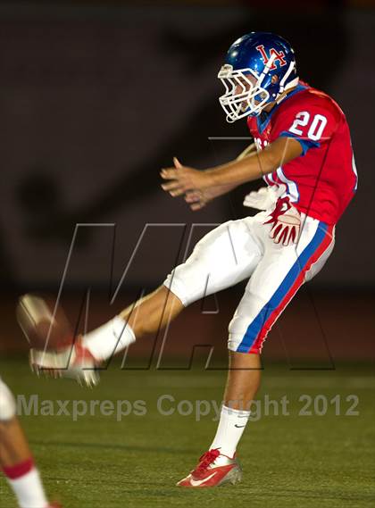 Thumbnail 2 in Los Alamitos vs. Lynwood photogallery.