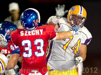 Thumbnail 3 in Los Alamitos vs. Lynwood photogallery.