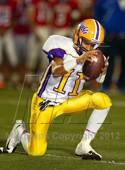 Thumbnail 2 in Los Alamitos vs. Lynwood photogallery.