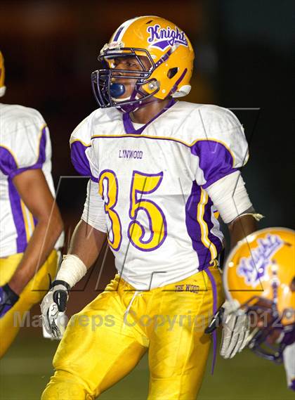 Thumbnail 1 in Los Alamitos vs. Lynwood photogallery.
