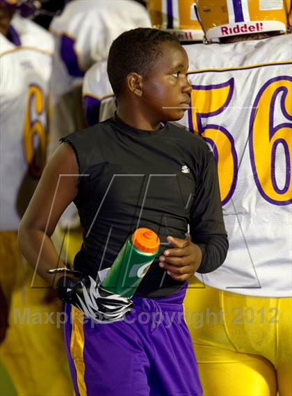 Thumbnail 1 in Los Alamitos vs. Lynwood photogallery.