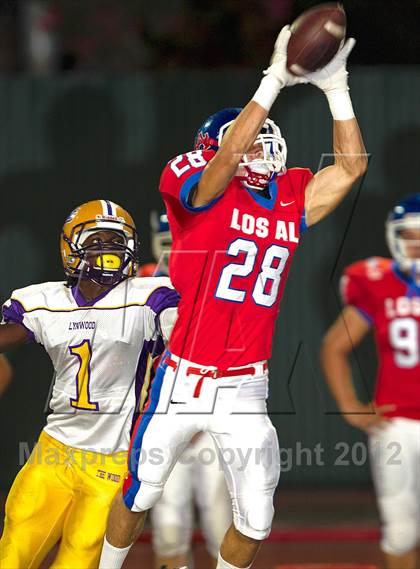 Thumbnail 3 in Los Alamitos vs. Lynwood photogallery.