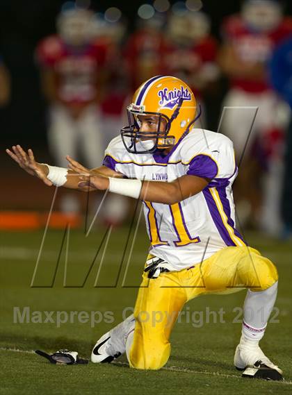 Thumbnail 1 in Los Alamitos vs. Lynwood photogallery.