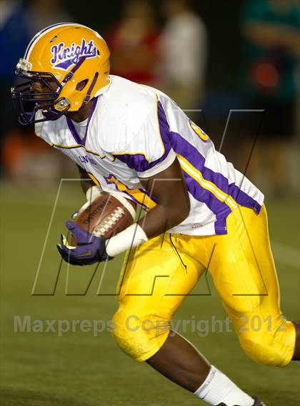 Thumbnail 1 in Los Alamitos vs. Lynwood photogallery.
