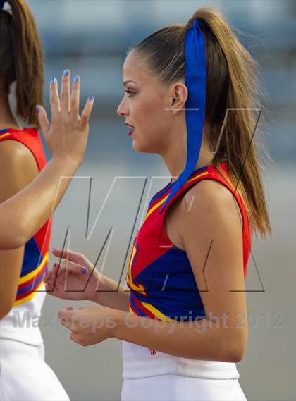 Thumbnail 2 in Los Alamitos vs. Lynwood photogallery.