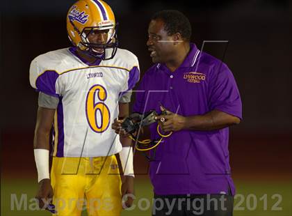Thumbnail 1 in Los Alamitos vs. Lynwood photogallery.