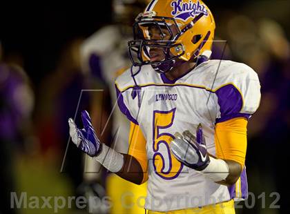 Thumbnail 2 in Los Alamitos vs. Lynwood photogallery.