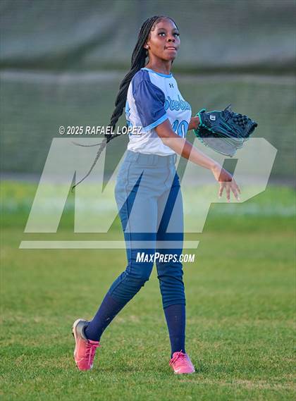 Thumbnail 3 in Sterling @ Galena Park photogallery.