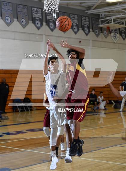 Thumbnail 2 in El Rancho vs Wilson (Cal High Tournament) photogallery.