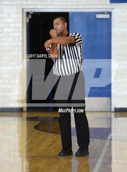 Thumbnail 2 in El Rancho vs Wilson (Cal High Tournament) photogallery.