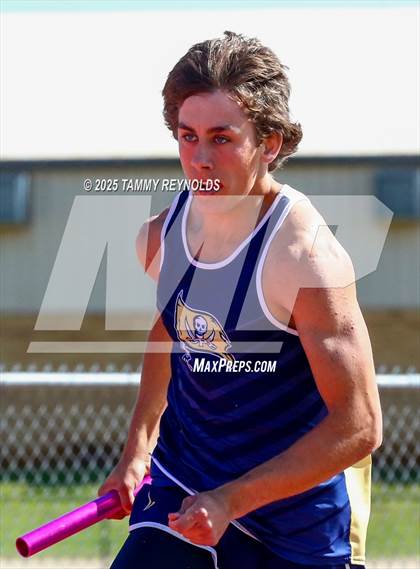 Thumbnail 1 in UIL 1A Region 3 Districts 17&18 Area Championships photogallery.