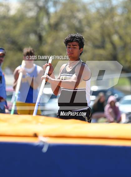 Thumbnail 3 in UIL 1A Region 3 Districts 17&18 Area Championships photogallery.