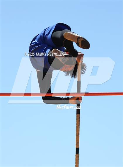 Thumbnail 3 in UIL 1A Region 3 Districts 17&18 Area Championships photogallery.