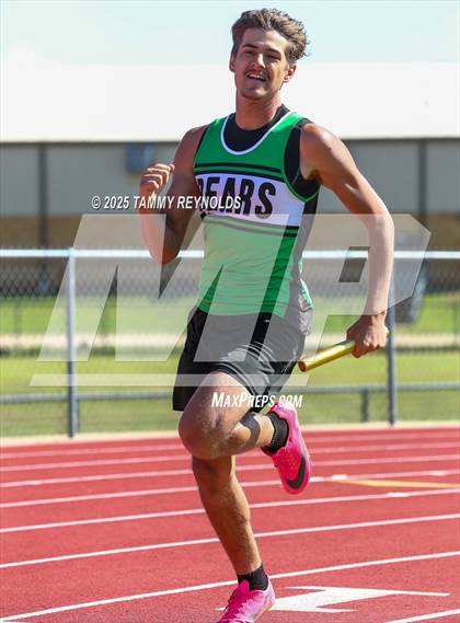Thumbnail 3 in UIL 1A Region 3 Districts 17&18 Area Championships photogallery.