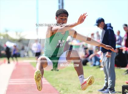 Thumbnail 3 in UIL 1A Region 3 Districts 17&18 Area Championships photogallery.