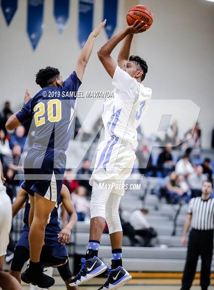 Thumbnail 3 in Campbell Hall vs  El Camino Real (Spot Up Southern Classic)  photogallery.