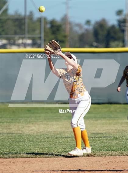 Thumbnail 2 in Great Oak @ Temecula Valley photogallery.