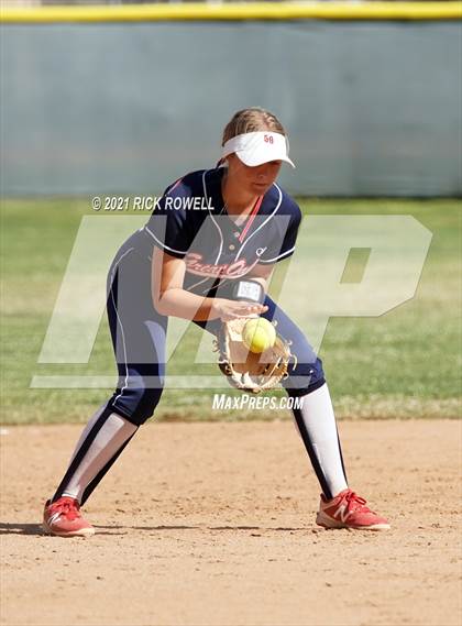 Thumbnail 1 in Great Oak @ Temecula Valley photogallery.