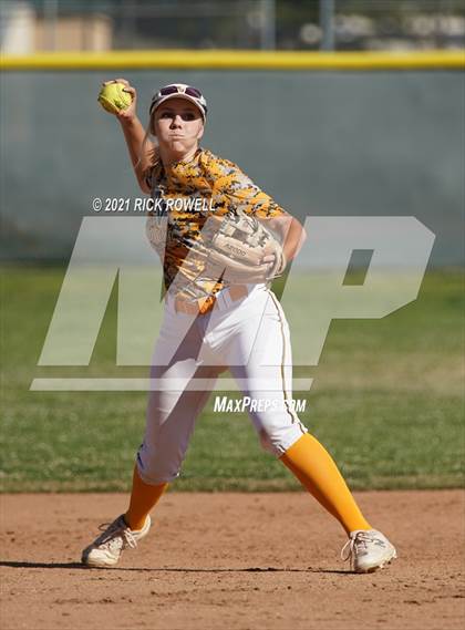 Thumbnail 3 in Great Oak @ Temecula Valley photogallery.