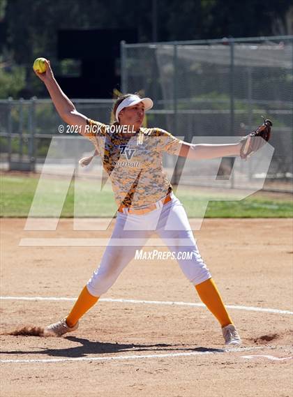 Thumbnail 1 in Great Oak @ Temecula Valley photogallery.