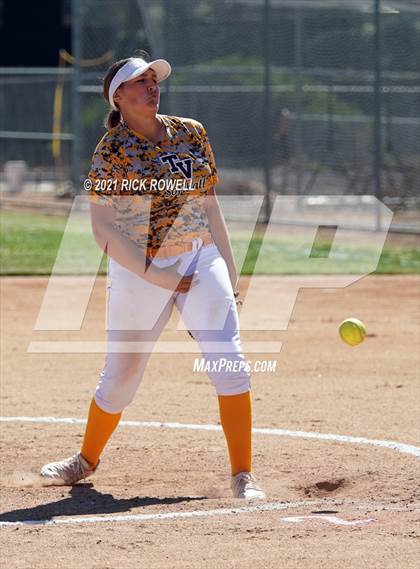 Thumbnail 3 in Great Oak @ Temecula Valley photogallery.