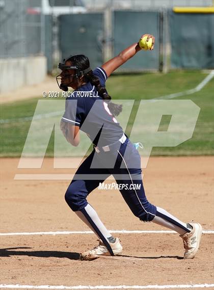 Thumbnail 3 in Great Oak @ Temecula Valley photogallery.