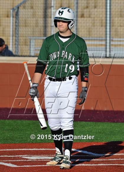 Thumbnail 2 in Iowa Park vs Lake Worth (Walker Stallcup Tournament) photogallery.