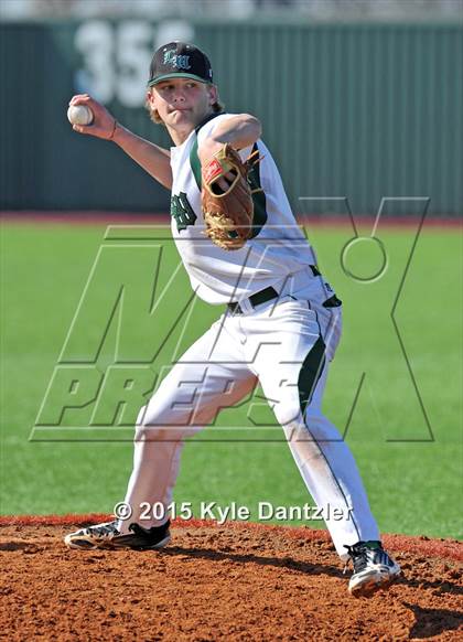 Thumbnail 3 in Iowa Park vs Lake Worth (Walker Stallcup Tournament) photogallery.