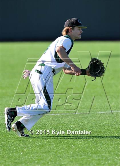 Thumbnail 3 in Iowa Park vs Lake Worth (Walker Stallcup Tournament) photogallery.