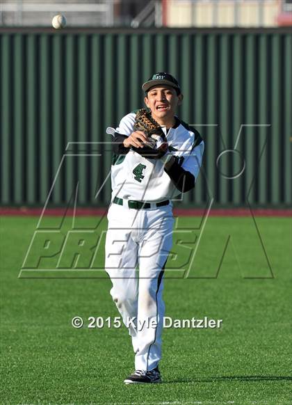 Thumbnail 1 in Iowa Park vs Lake Worth (Walker Stallcup Tournament) photogallery.