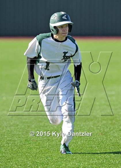 Thumbnail 1 in Iowa Park vs Lake Worth (Walker Stallcup Tournament) photogallery.