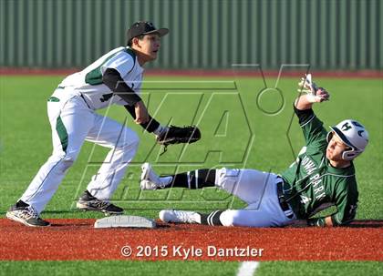 Thumbnail 2 in Iowa Park vs Lake Worth (Walker Stallcup Tournament) photogallery.