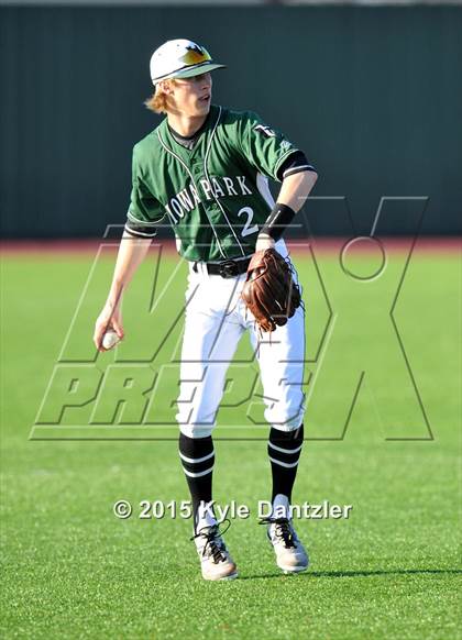Thumbnail 1 in Iowa Park vs Lake Worth (Walker Stallcup Tournament) photogallery.
