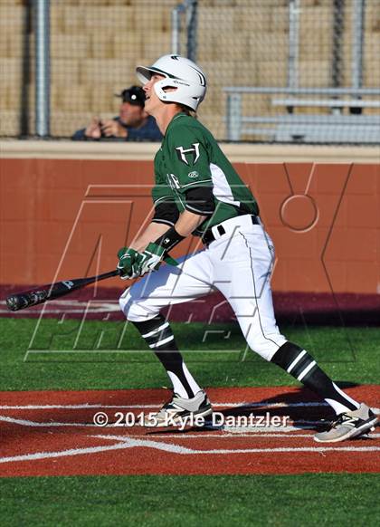 Thumbnail 1 in Iowa Park vs Lake Worth (Walker Stallcup Tournament) photogallery.