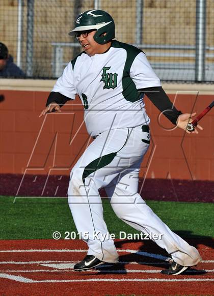 Thumbnail 2 in Iowa Park vs Lake Worth (Walker Stallcup Tournament) photogallery.
