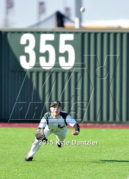 Thumbnail 3 in Iowa Park vs Lake Worth (Walker Stallcup Tournament) photogallery.