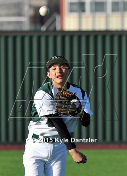 Thumbnail 2 in Iowa Park vs Lake Worth (Walker Stallcup Tournament) photogallery.