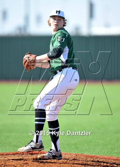 Thumbnail 3 in Iowa Park vs Lake Worth (Walker Stallcup Tournament) photogallery.