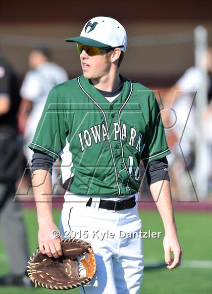 Thumbnail 1 in Iowa Park vs Lake Worth (Walker Stallcup Tournament) photogallery.