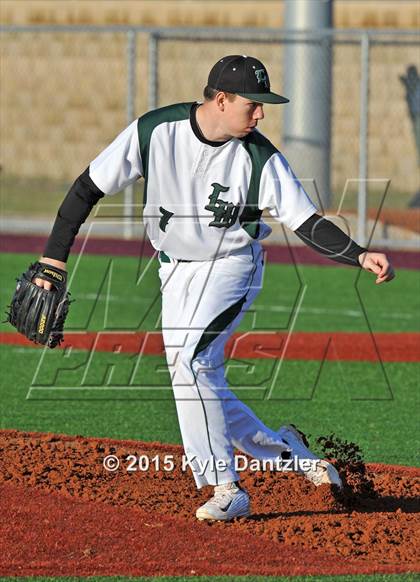 Thumbnail 2 in Iowa Park vs Lake Worth (Walker Stallcup Tournament) photogallery.