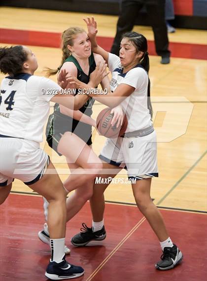 Thumbnail 2 in Basha vs Desert Vista (MLK Dream Classic) photogallery.