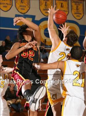 Thumbnail 2 in Capistrano Valley vs. Esperanza (OC North/South Challenge) photogallery.