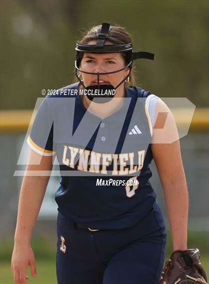 Thumbnail 2 in Lynnfield @ Pentucket Regional photogallery.