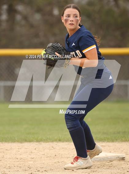 Thumbnail 1 in Lynnfield @ Pentucket Regional photogallery.