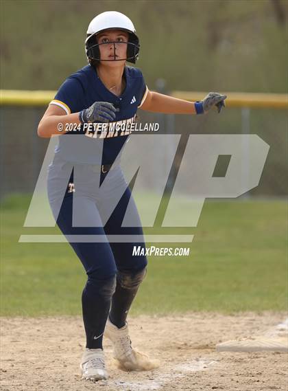 Thumbnail 3 in Lynnfield @ Pentucket Regional photogallery.