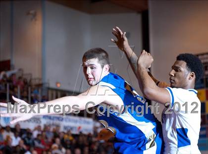 Thumbnail 2 in Warren vs Proviso East photogallery.