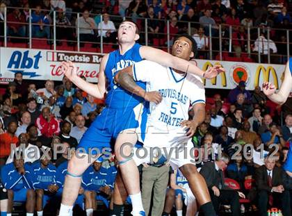 Thumbnail 3 in Warren vs Proviso East photogallery.