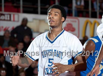 Thumbnail 1 in Warren vs Proviso East photogallery.