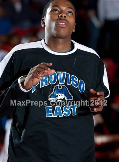 Thumbnail 3 in Warren vs Proviso East photogallery.